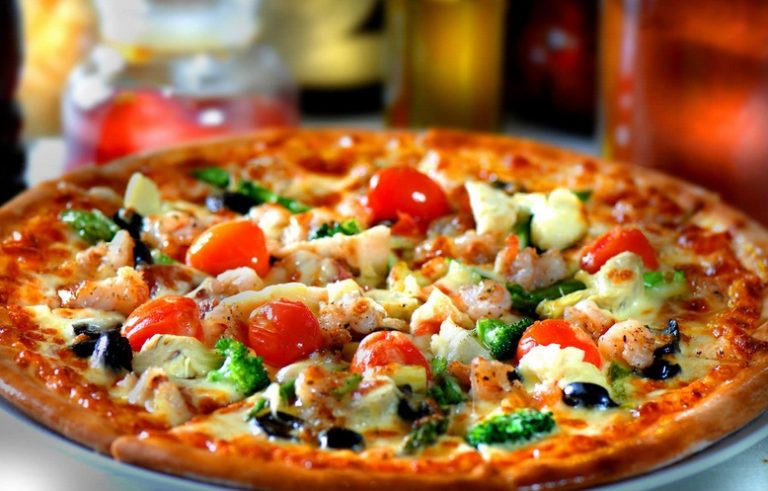 How to Make Your Own Delicious Pizza at Home