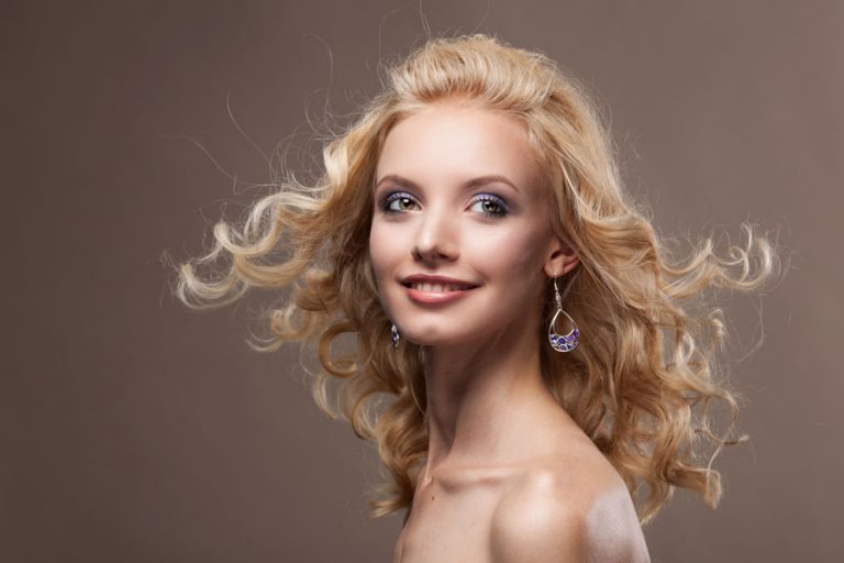 How to prevent and combat frizz