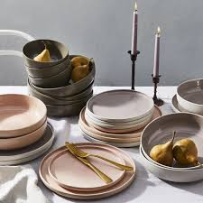 Essential Tableware For A Family Occasion